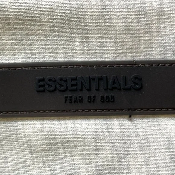 Essentials Hoodie NWT - Picture 4 of 7